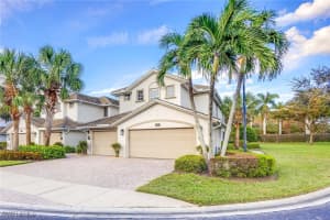 6864 Ascot Dr 5-202, Naples