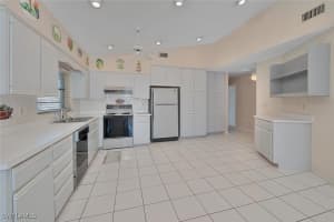 684 110th Avenue, Naples, FL 34108 Sold 01/29/25