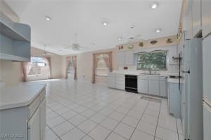 684 110th Avenue, Naples, FL 34108 Sold 01/29/25