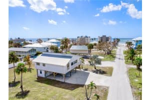 134 Bayview Avenue, Fort Myers Beach, FL 33931 Sold 05/27/25