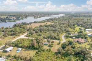 1648 Court Place, Alva, FL 33920 Sold 11/19/24