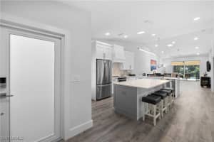 786 Wiggins Bay Drive, Naples, FL 34110 Sold 03/26/25