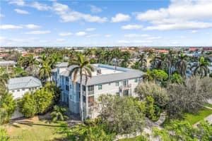 863 9th Avenue, Naples, FL 34102 - MLS#224083842