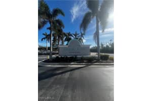 16635 Lake Circle Dr 622, Fort Myers