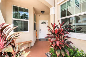 8345 Excalibur Circle, Naples, FL 34108 Sold 02/21/25