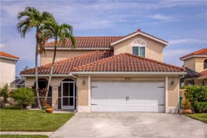 212 Sabal Lake Dr, Naples