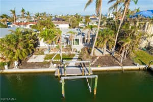 20 Sunview Boulevard, Fort Myers Beach, FL 33931 - MLS#224084259