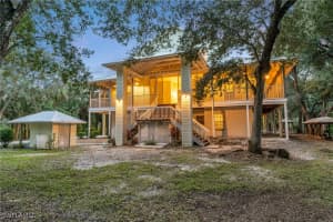 685 11th Street, Naples, FL 34120 - MLS#224084279