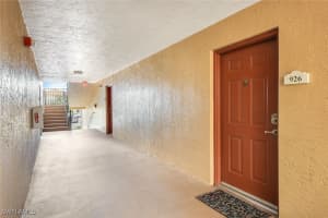 8960 Colonnades Court, Bonita Springs, FL 34135 Sold 01/28/25