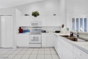 5233 Whitten Drive, Naples, FL 34104 - MLS#224084337