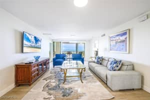 6849 Grenadier Boulevard, Naples, FL 34108 - MLS#224084370