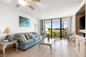 601 Seaview Court, Marco Island, FL 34145 - MLS#224084421