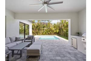 837 99th Avenue, Naples, FL 34108 - MLS#224084445