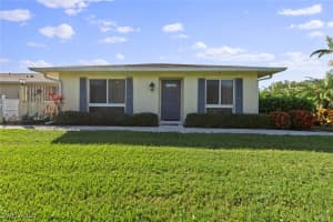39 Glades Blvd 1, Naples