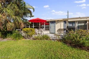 39 Glades Boulevard, Naples, FL 34112 - MLS#224084616