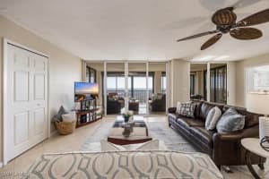 5601 Turtle Bay Drive, Naples, FL 34108 Sold 04/25/25