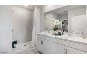 8043 SHERWOOD Circle, Labelle, FL 33935 Sold 05/22/25