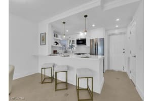 300 Park Shore Drive, Naples, FL 34103 Sold 02/24/25