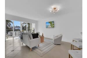 300 Park Shore Drive, Naples, FL 34103 Sold 02/24/25