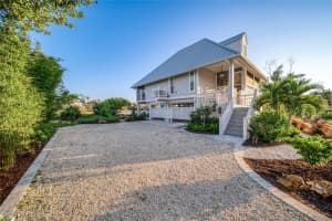 218 Daniel Drive, Sanibel, FL 33957 - MLS#224085065