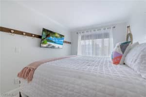 260 Southbay Drive, Naples, FL 34108 - MLS#224085091