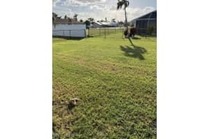 2814 8th Avenue, Cape Coral, FL 33904 Sold 04/17/25