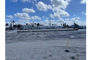 19281 San Carlos Boulevard, Fort Myers Beach, FL 33931 Sold 01/03/25