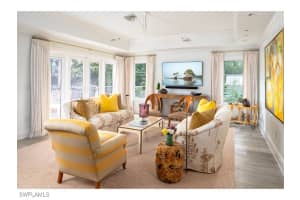 370 11th Avenue, Naples, FL 34102 - MLS#224085157