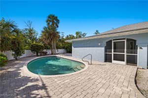 690 Purdy Drive, Sanibel, FL 33957 Sold 05/23/25