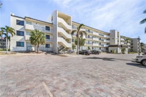 979 Gulf Drive, Sanibel, FL 33957 - MLS#224085347