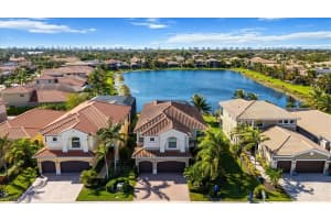 13905 Luna Dr, Naples