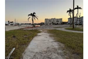19281 #4 San Carlos Boulevard, Fort Myers Beach, FL 33931 Sold 07/08/25