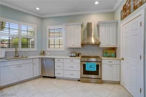 4821 Europa Drive, Naples, FL 34105 - MLS#224085468