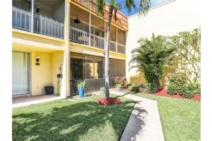 2907 Del Prado Boulevard, Cape Coral, FL 33904 Sold 02/25/25