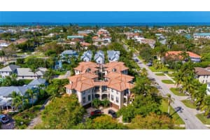 1012 7th Street, Naples, FL 34102 - MLS#224085687