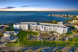 1425 Park Beach Cir 127, Punta Gorda