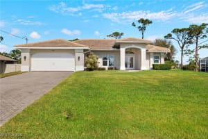 1205 Sw 18th St, Cape Coral