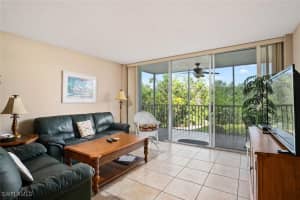 5 Bluebill Avenue, Naples, FL 34108 - MLS#224085733