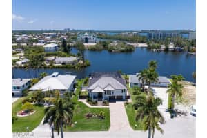 4869 Regal Drive, Bonita Springs, FL 34134 Sold 02/10/25