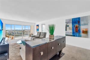 300 Park Shore Drive, Naples, FL 34103 Sold 01/02/25
