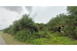 519 GLENN Avenue, Lehigh Acres, FL 33972 Sold 03/27/25