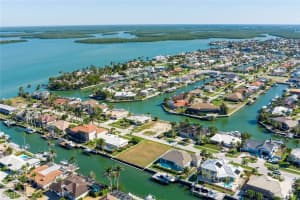 1748 Wavecrest Court, Marco Island, FL 34145 - MLS#224086046