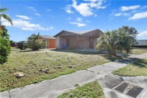 3102 Lafayette Street, Fort Myers, FL 33916 Sold 11/25/24