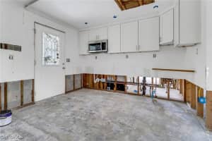 10 Kings Road, Naples, FL 34112 Sold 12/16/24