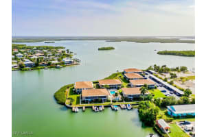 330 Kon Tiki Drive, Naples, FL 34113 Sold 08/22/25