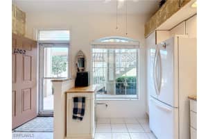 162 Newport Drive, Naples, FL 34114 - MLS#224086349
