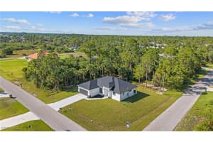 700 7th Street, Lehigh Acres, FL 33972 Sold 03/05/25