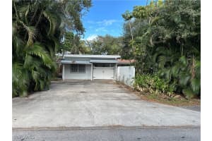 2472 Harbor Road, Naples, FL 34104 - MLS#224086463