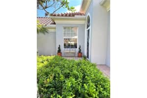 5477 Freeport Lane, Naples, FL 34119 - MLS#224086501