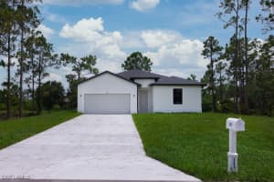 453 Woodman Drive, Lehigh Acres, FL 33972 Sold 11/26/24